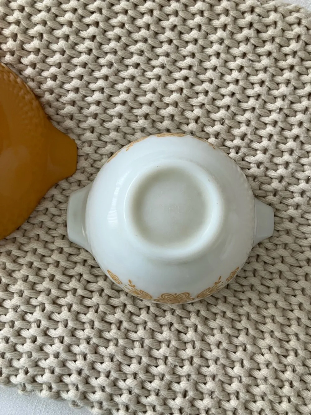 Vintage Pyrex Mixing Bowls - Picture 6 of 8